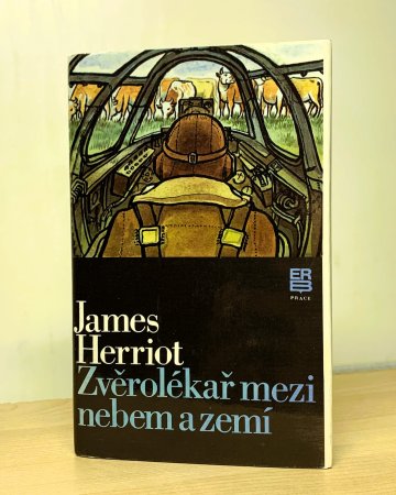 Zvěrolékař mezi nebem a zemí, James Herriot (1986)